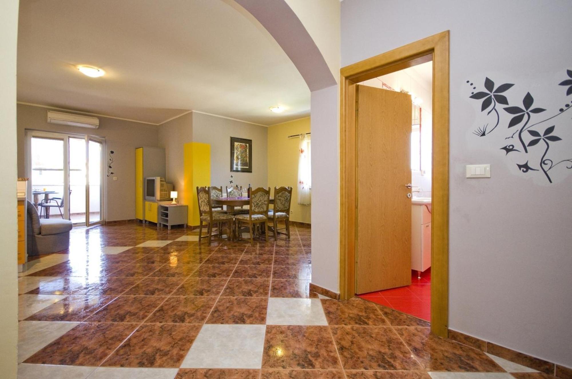 Apartment And Room Marlen 로비니스코 셀로 객실 사진