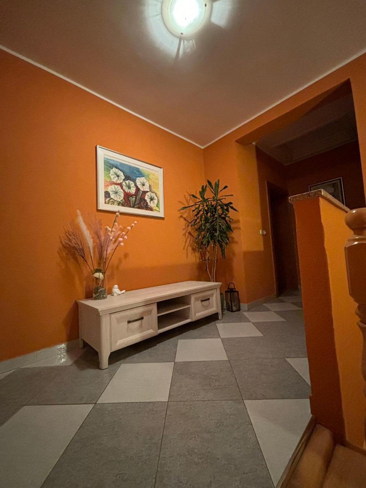 Apartment And Room Marlen 로비니스코 셀로 외부 사진